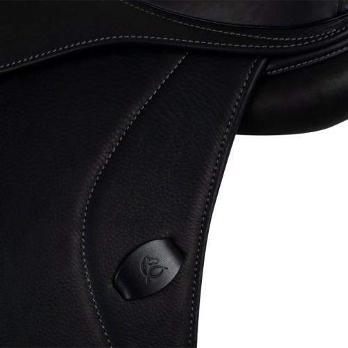 Acavallo dressage saddle Perugino Tilted Cantle short blocks