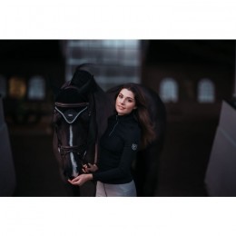 Equestrian Stockholm Black edition earnet
