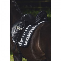 Eskadron FW'22 Essence Big Square Glossy black-creme-darkolive