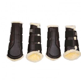 Montar SS'22 brushing boots set of 4