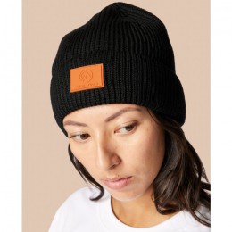 C'MON STUDIO Merino Wool Muts Logo