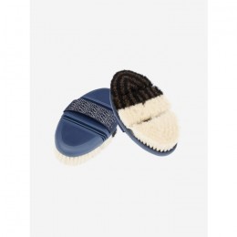 LeMieux Flexi Brush Half and half Finishing Brush