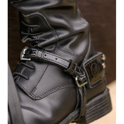 Waldhausen Patent Leather Spur Straps