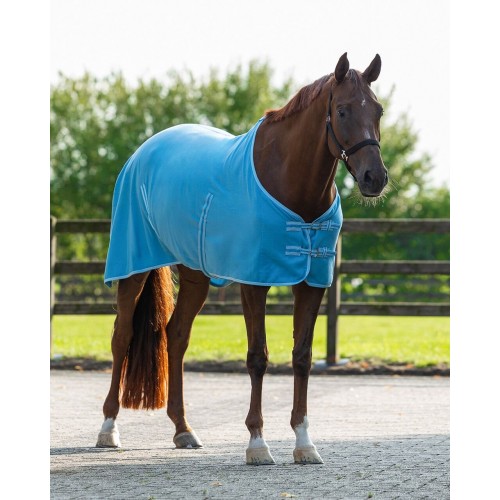 Q-essentials Fleece Color Rug with Surcingles