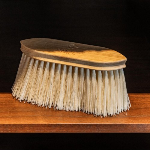 Grooming Deluxe Wooden Brush Classic Long Soft