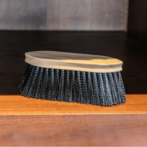 Grooming Deluxe Wooden Brush Classic Medium Hard