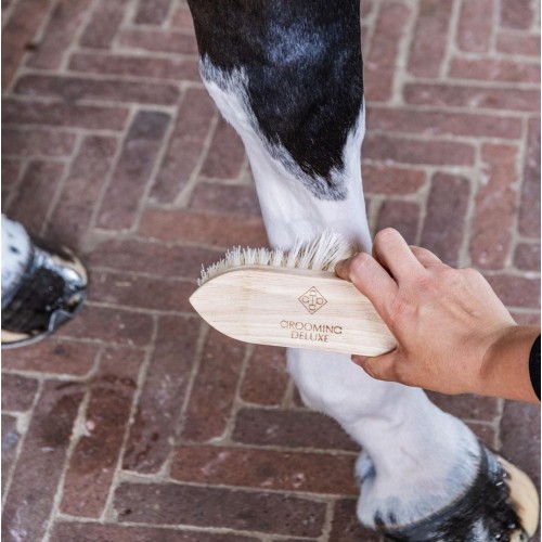 Grooming Deluxe Wooden Brush Classic Short Hard