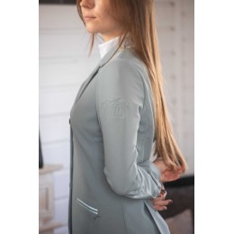 Pénélope Calistrass турнирный фрак