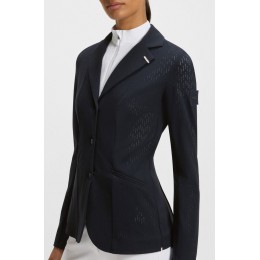 BOSS Equestrian SS26 турнирный фрак Alina Forato