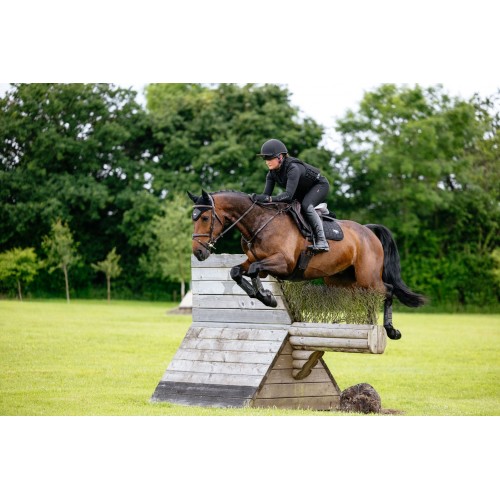 LeMieux CORE Loire Classic Close Contact Square Black