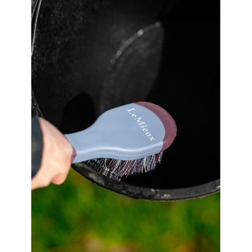 LeMieux SS26 Bucket Cleaning Brush